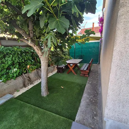 Nikolina Apartamento