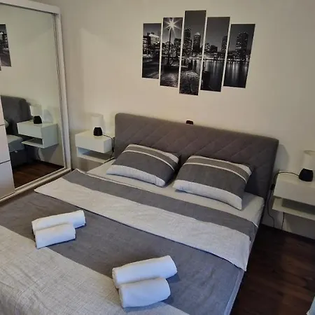 Apartment Nikolina *