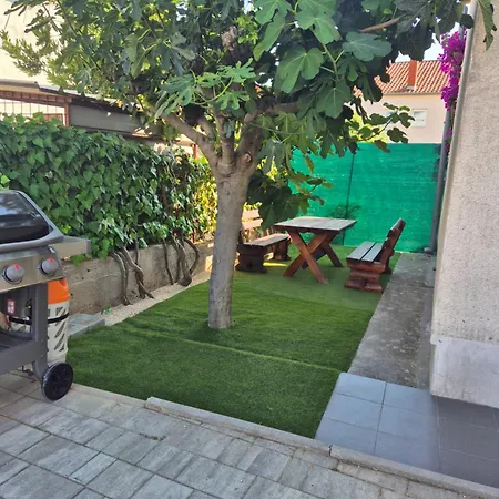 Nikolina Appartamento *